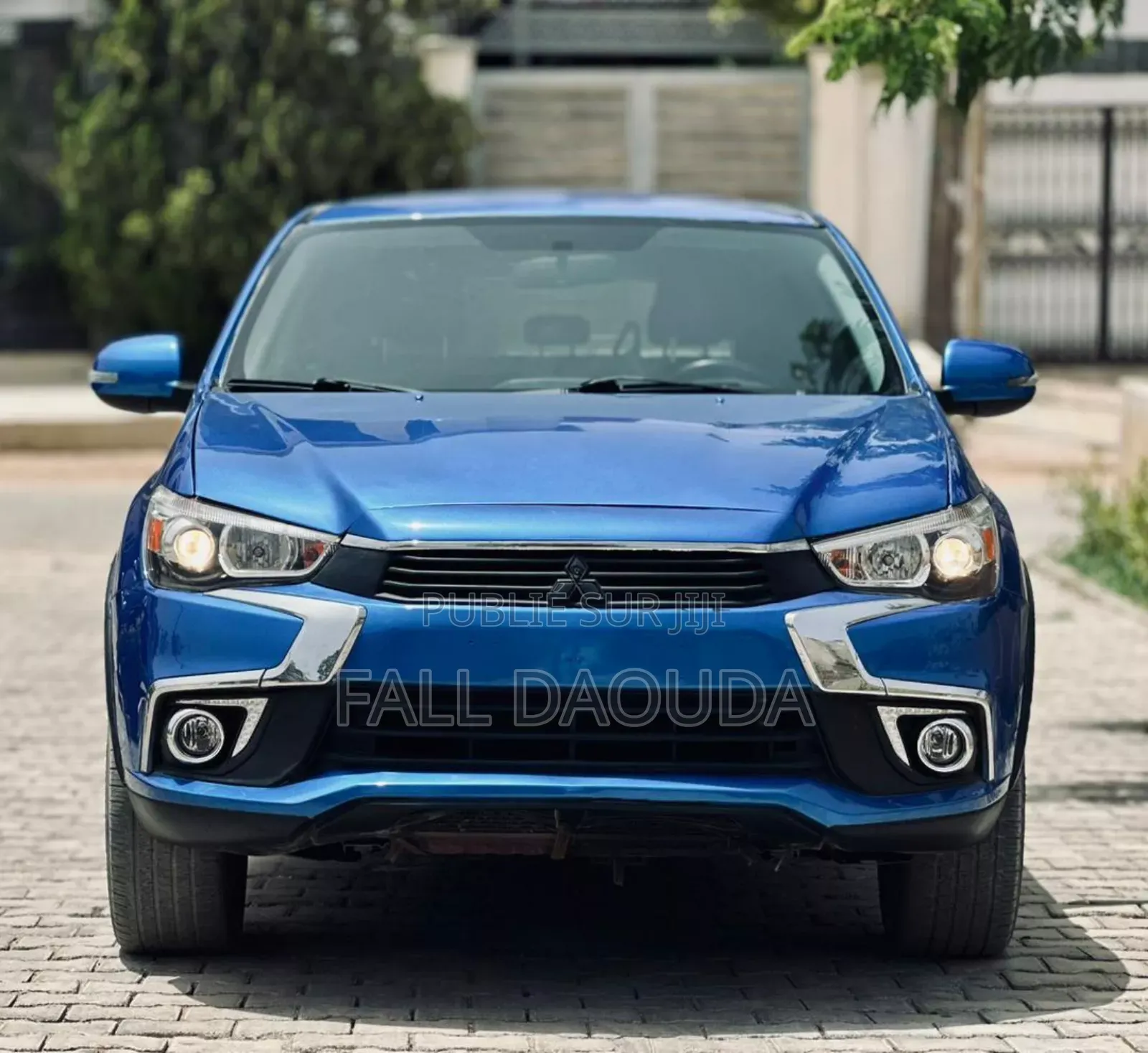 Mitsubishi Outlander 2018 Blue