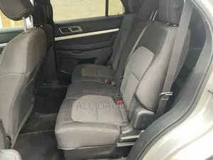 Ford Explorer 2017 Gris