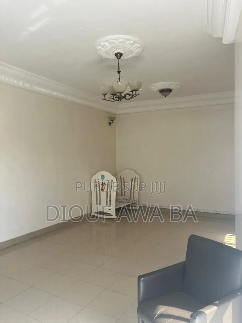 4chbre Appartement dans Appartement F4, Patte d'Oie à Louer