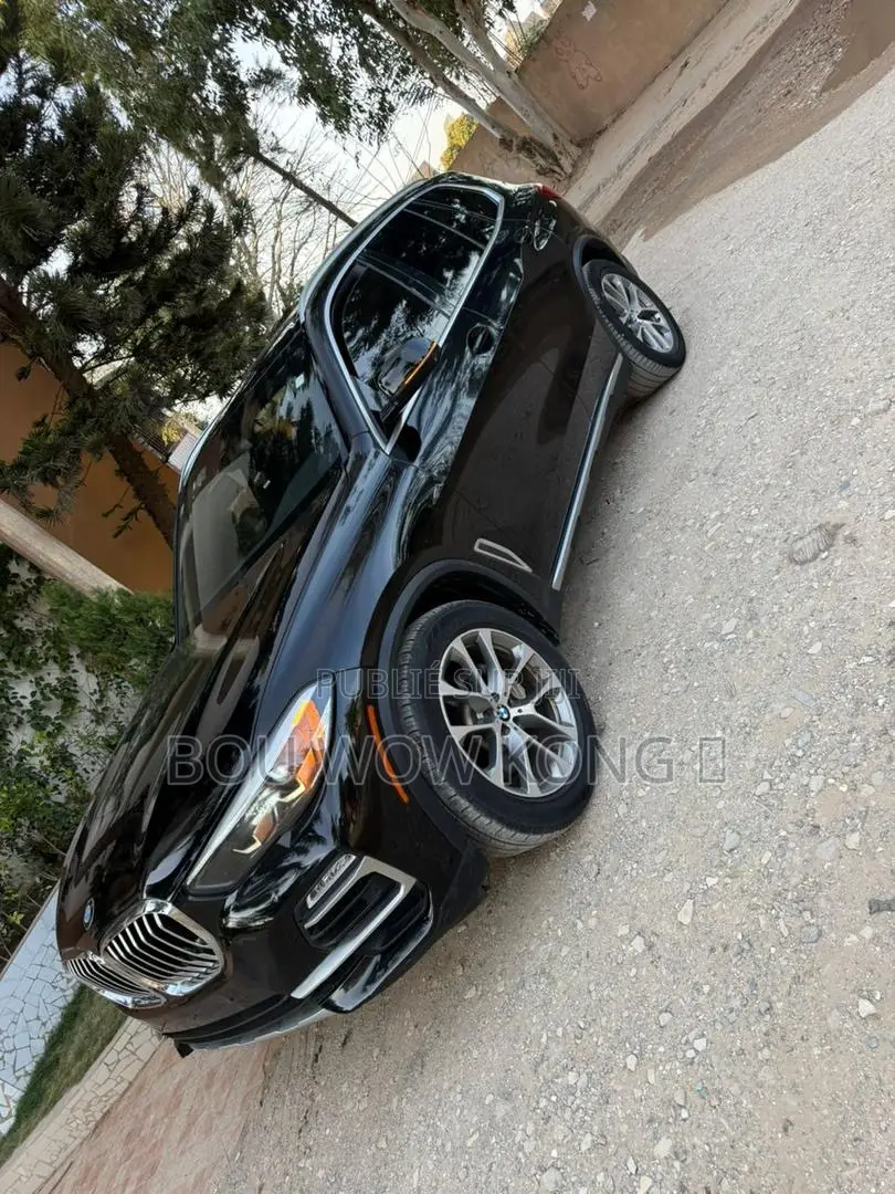 BMW X5 xDrive40i AWD 2020 Noir