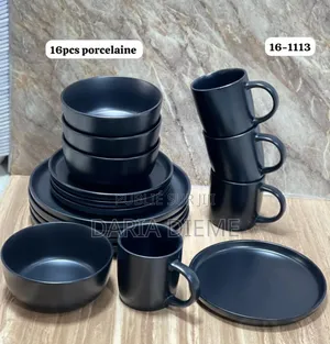 Ensemble 16 Pièces en Porcelaine