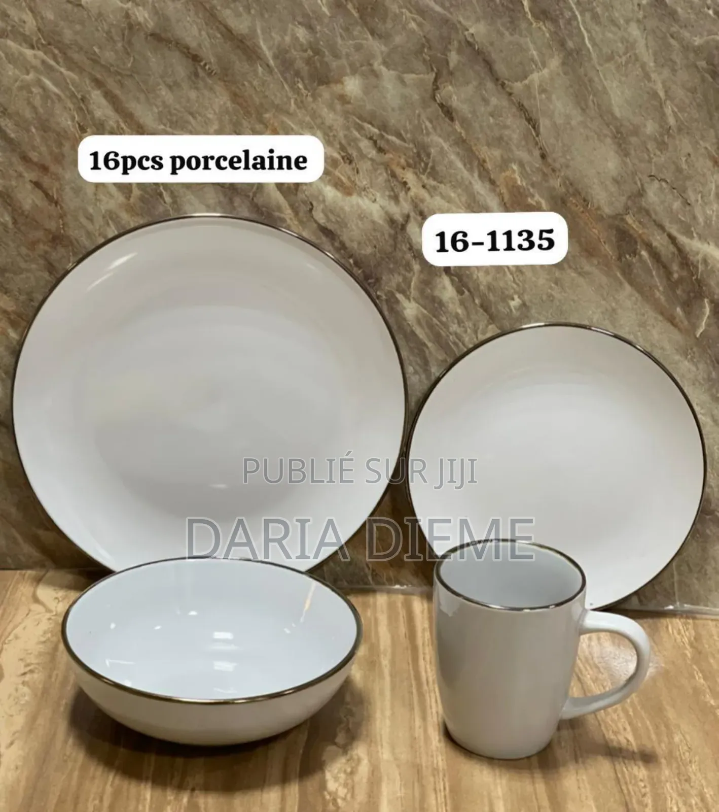 Ensemble 16 Pièces en Porcelaine