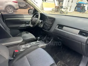 Mitsubishi Outlander GT 4dr SUV AWD (3.0L 6cyl 6A) 2014 Blue