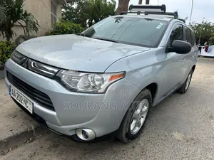Mitsubishi Outlander GT 4dr SUV AWD (3.0L 6cyl 6A) 2014 Blue