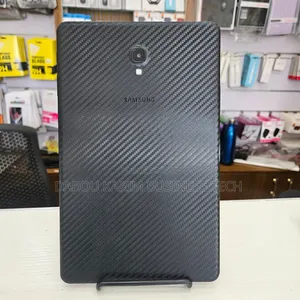 Neuf Samsung Galaxy Tab A 10.1 (2019) 32 GB