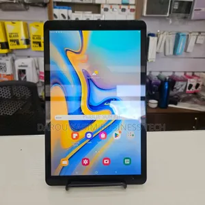 Neuf Samsung Galaxy Tab A 10.1 (2019) 32 GB