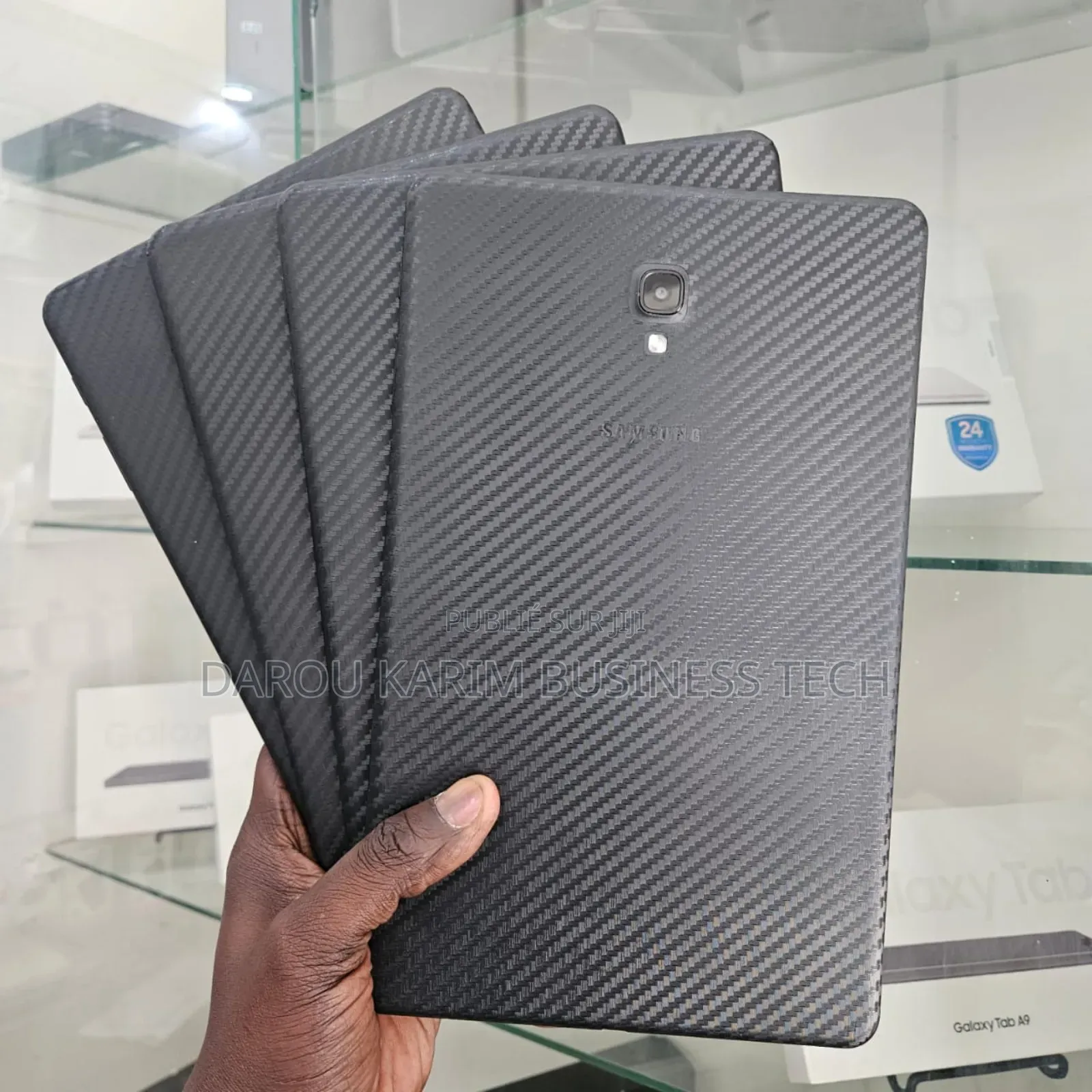 Neuf Samsung Galaxy Tab A 10.1 (2019) 32 GB