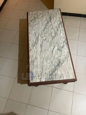 Table en Marbre À Vendre