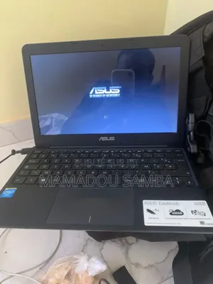 Ordinateur Portable Asus EeeBook X205TA 8GB Intel Core I5 HDD 500GB