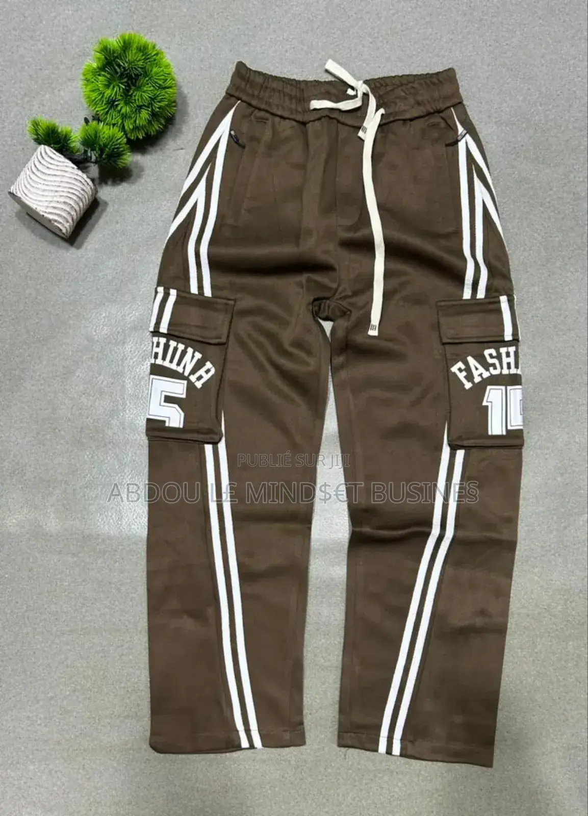 Pantalon Jogging Cargo Disponible