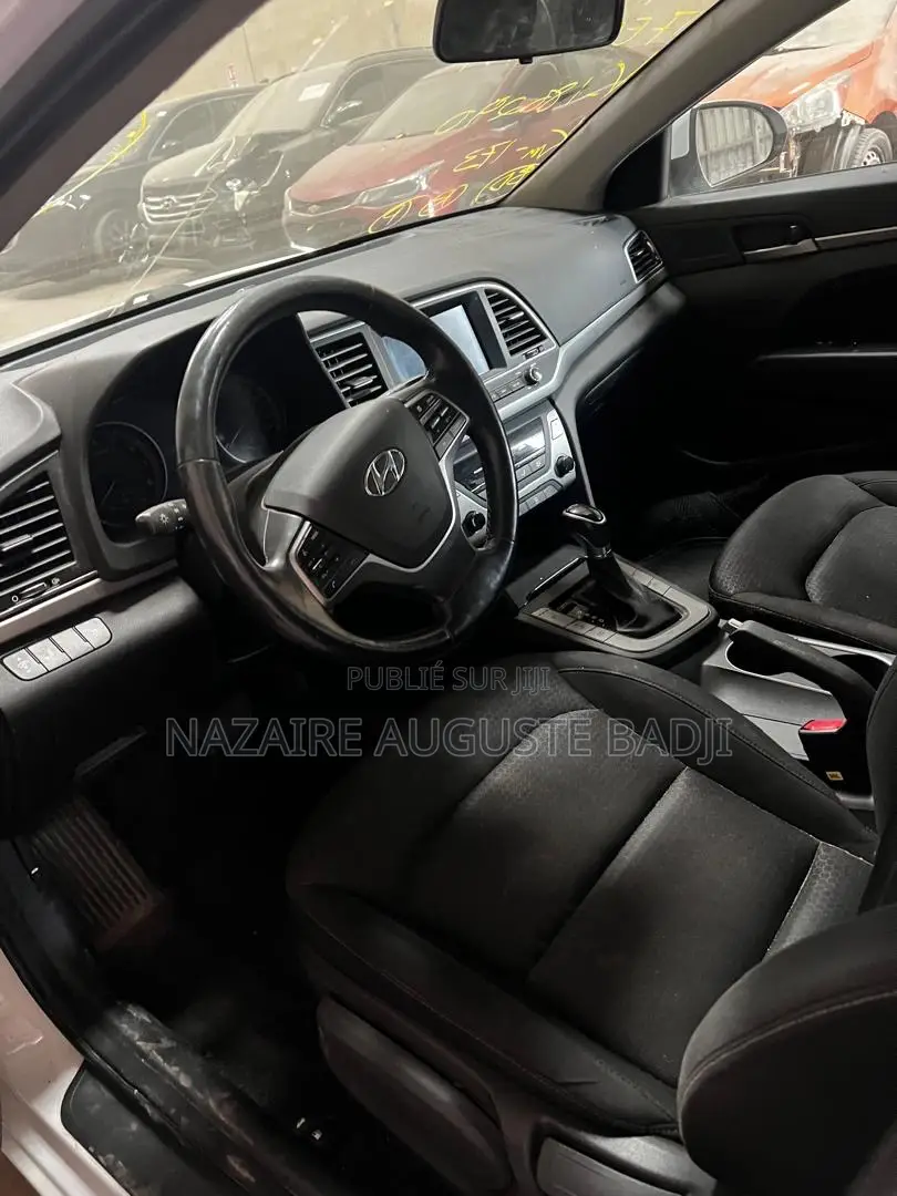 Hyundai Elantra 2017 Blanc