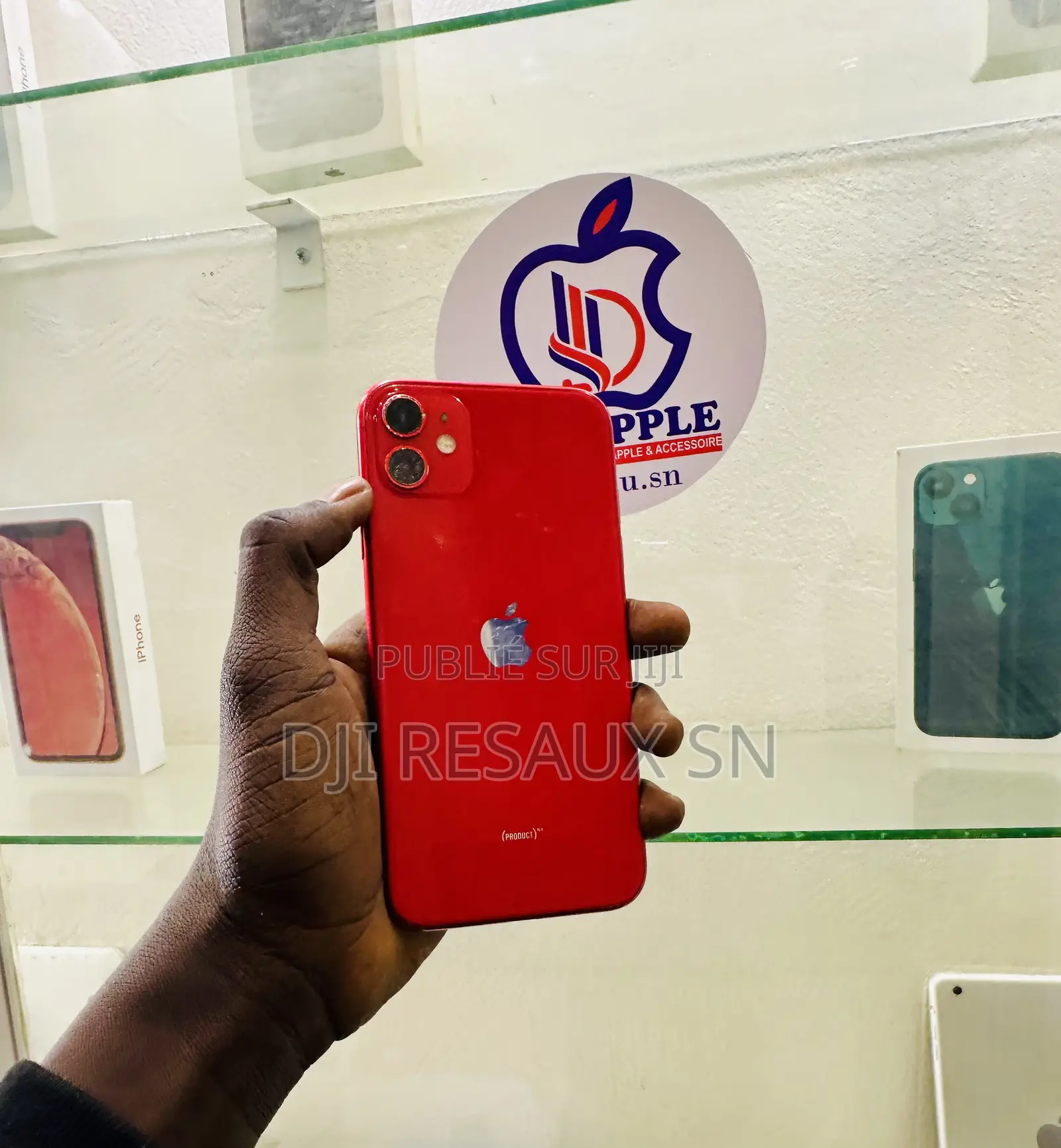 Apple iPhone 11 64 GB Rouge