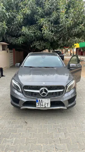 Mercedes-Benz GLA 250 2015 Gris