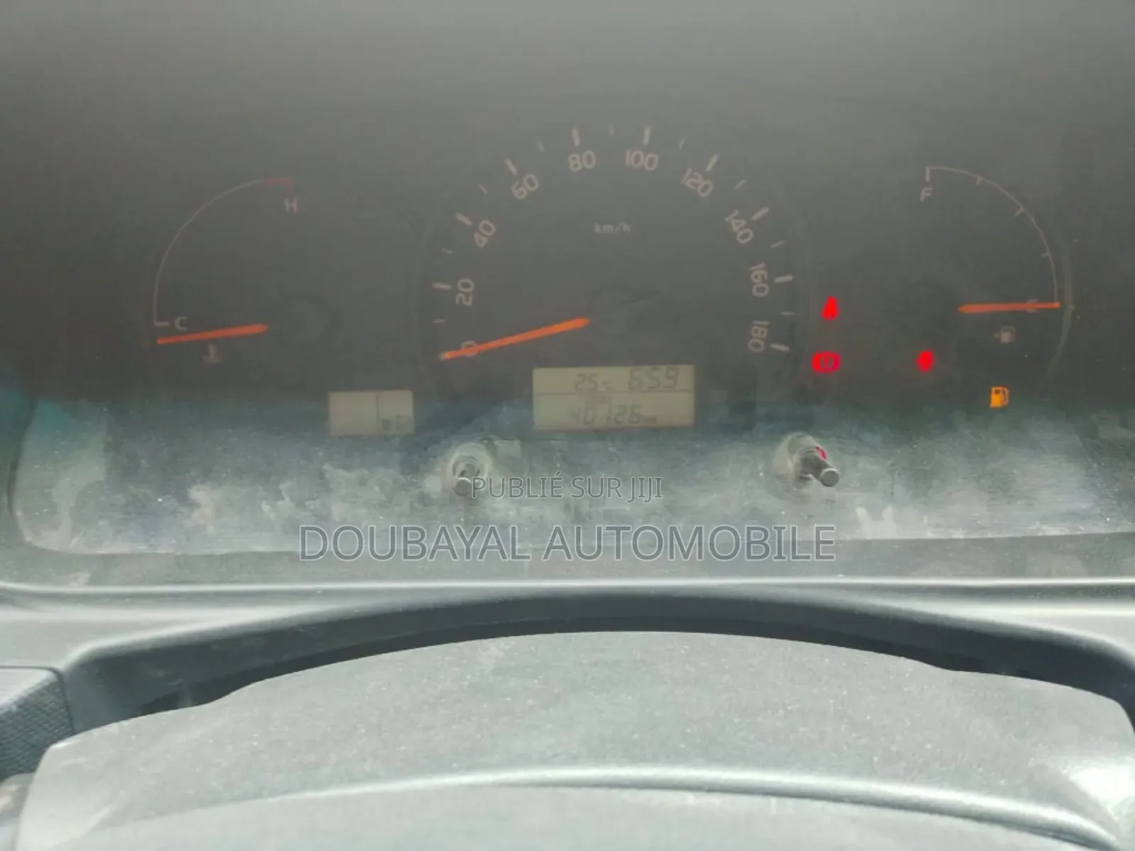 Toyota HiAce 2017 Blanc