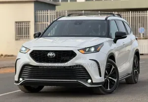 Toyota Highlander Limited 2021 Black