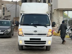 Kia Bongo 2018 Black