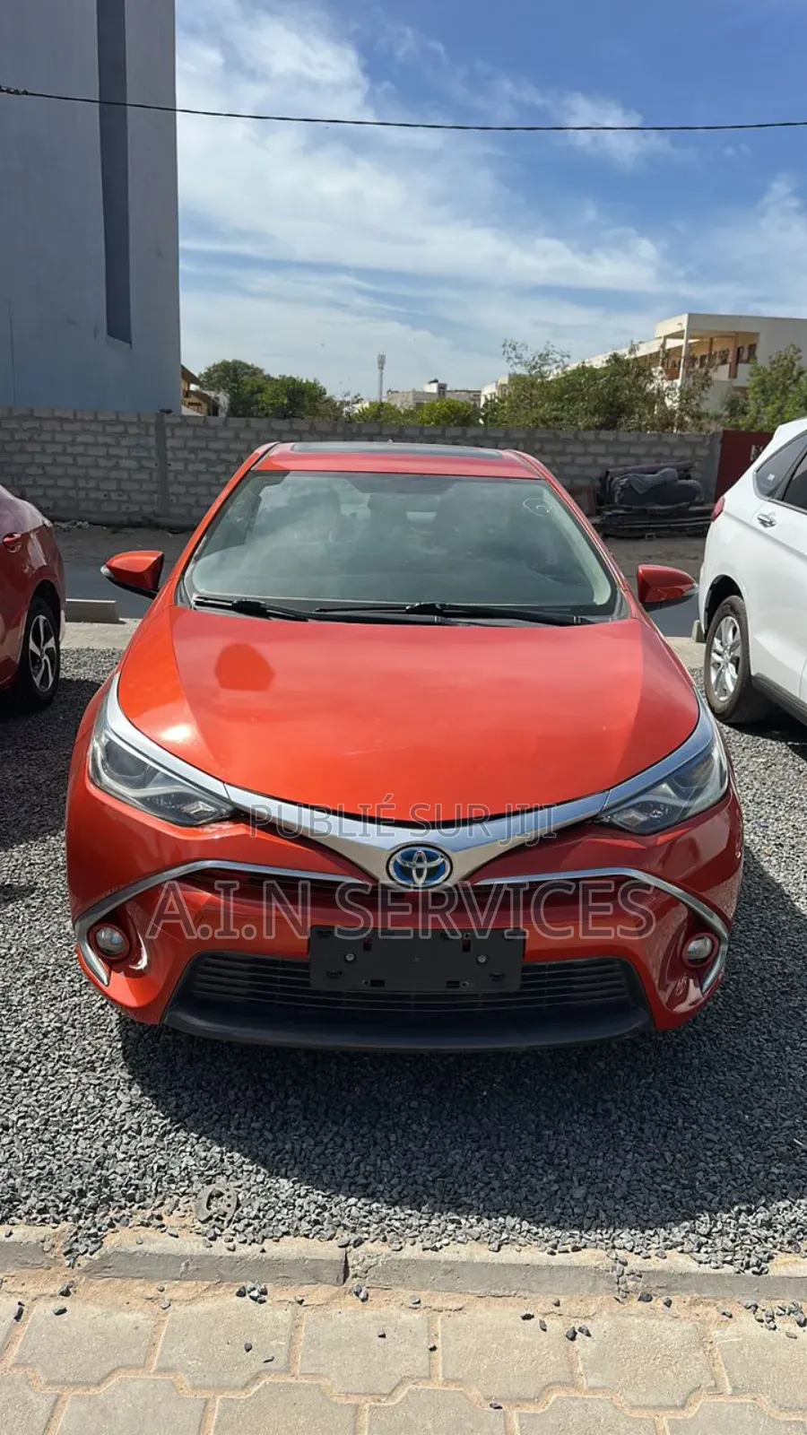 Toyota Corolla 2018 Orange