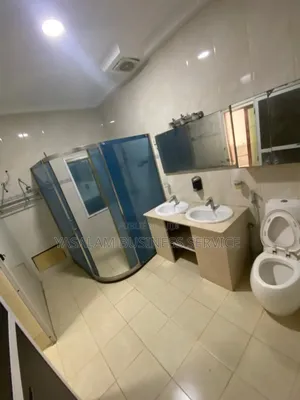 5chbre Duplex dans Yasalam Business, Mermoz Sacré-Cœur à Louer