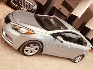 Kia Forte 2015 Gris