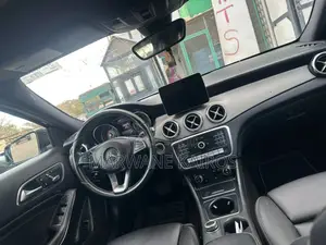 Mercedes-Benz GLA 250 2018 Black