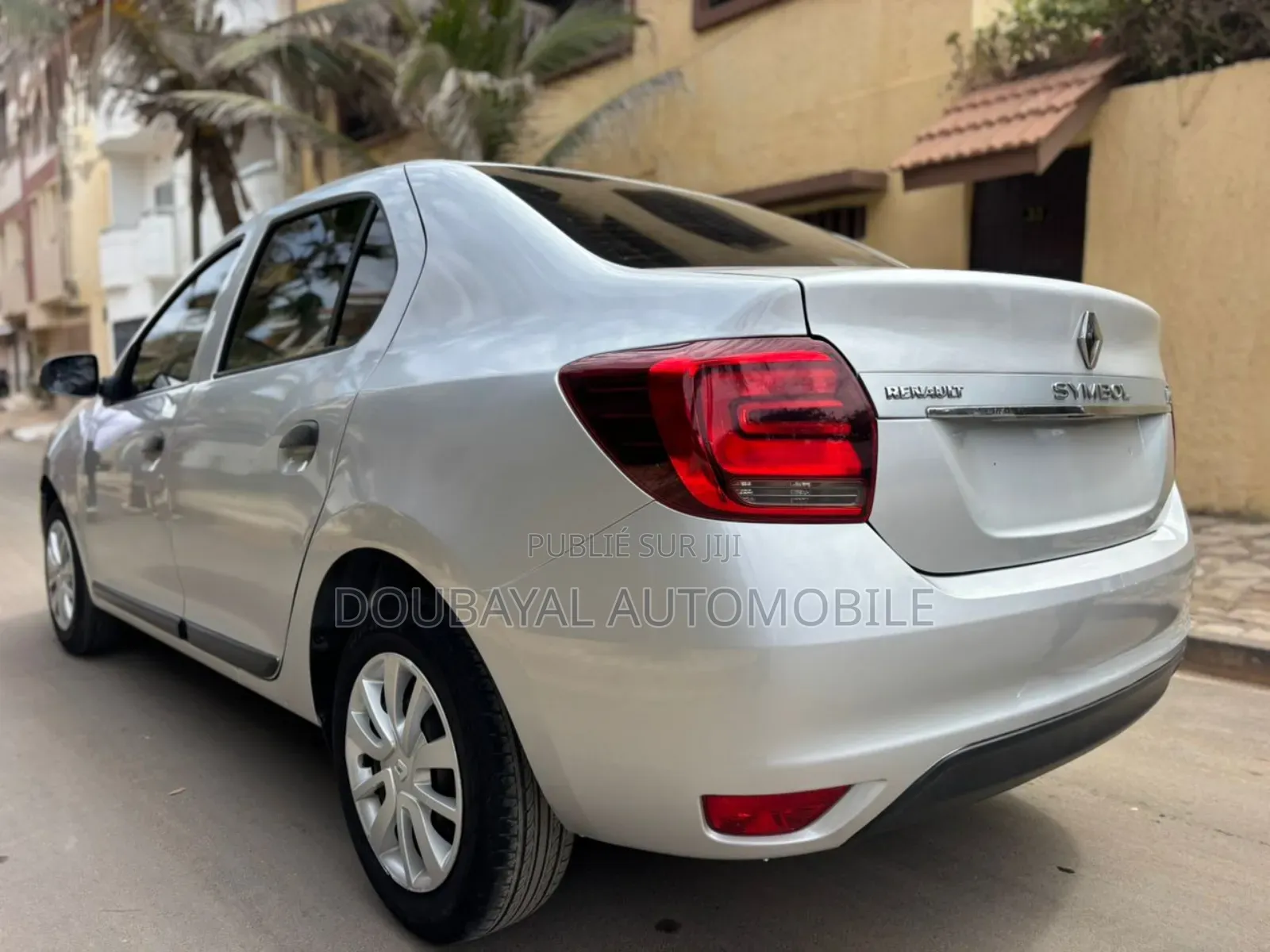 Renault Super 2020 Gris