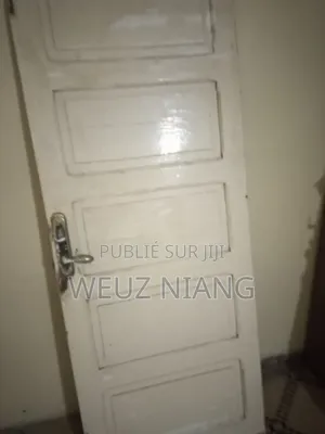 Je Veux Vendre 3 Porte a Bois