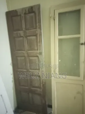 Je Veux Vendre 3 Porte a Bois