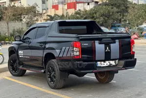 Mitsubishi L200 2024 Black