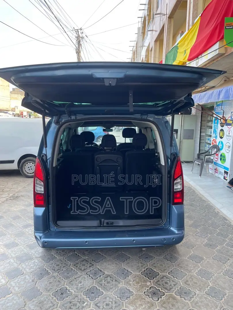 Peugeot Partenaire 2016 Blue