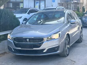 Peugeot 308 2018 Gris