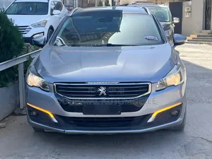 Peugeot 308 2018 Gris