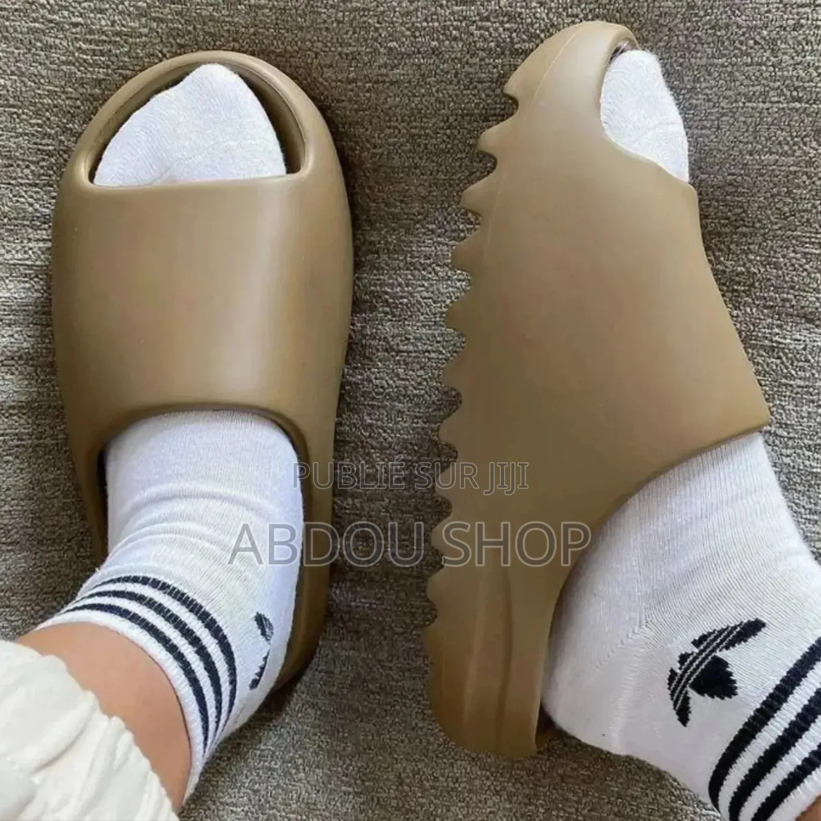 Shoes Yezzy Original Disponible