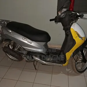 Peugeot Tweet 2010 Jaune