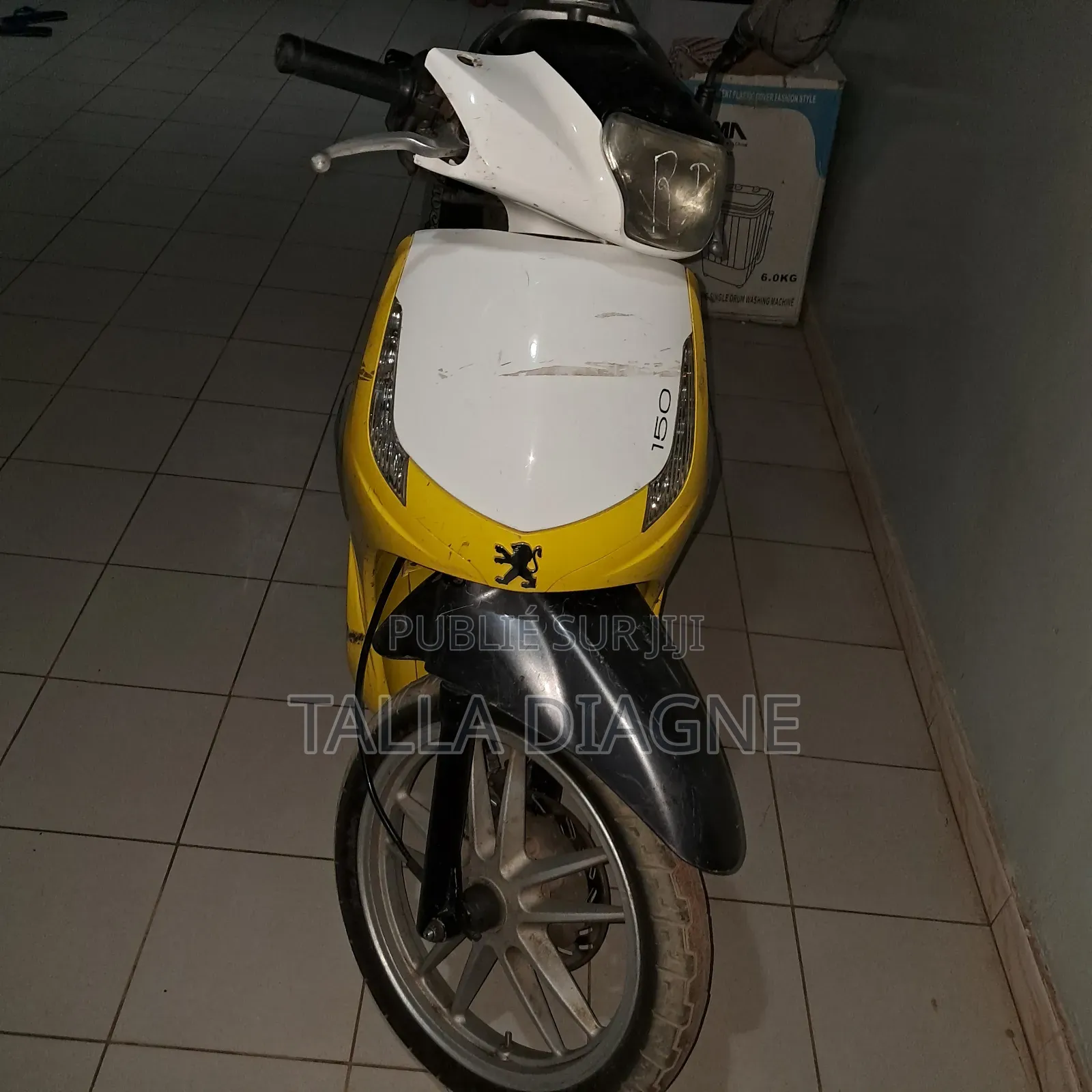 Peugeot Tweet 2010 Jaune