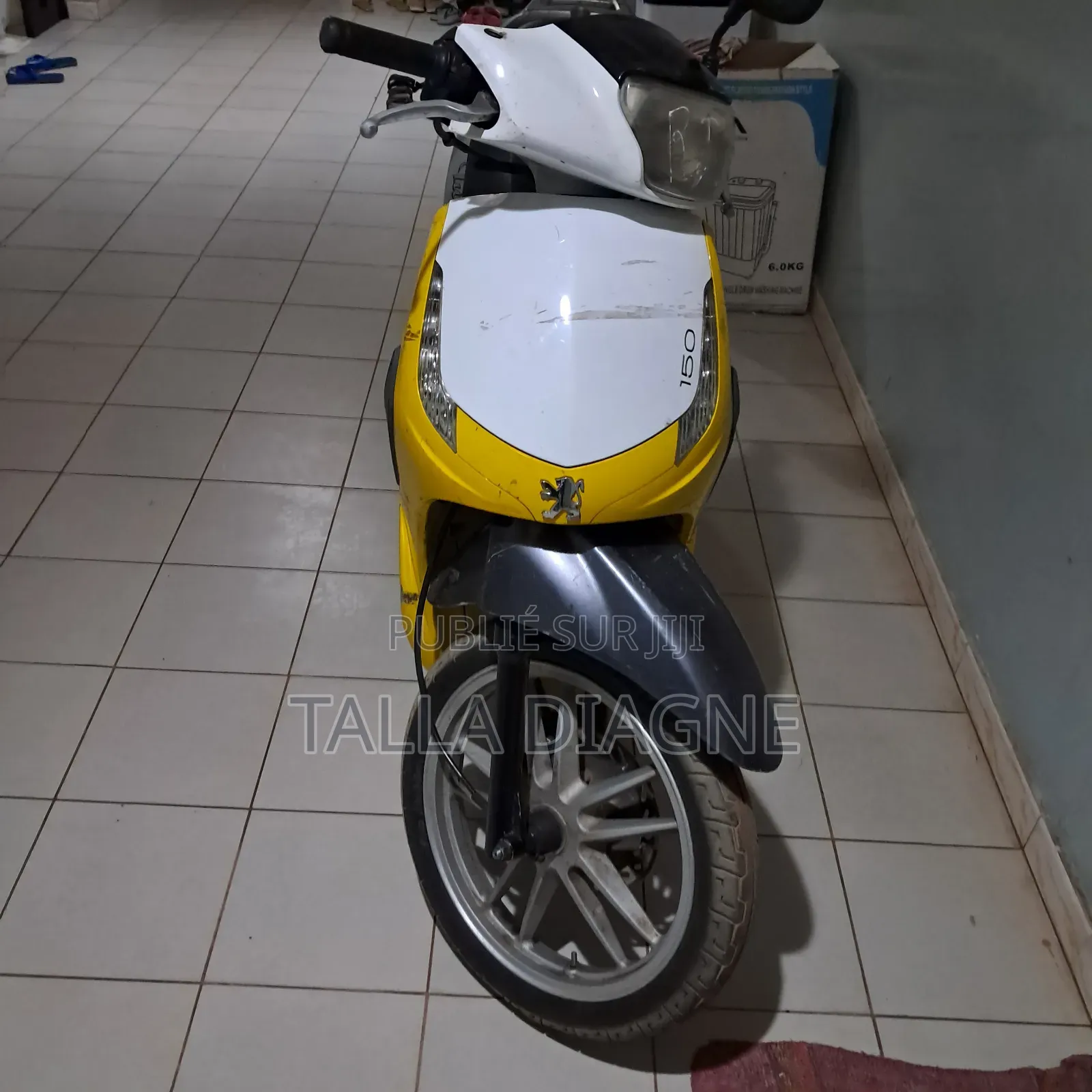 Peugeot Tweet 2010 Jaune