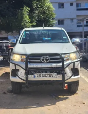 Toyota Hilux 2025 Blanc