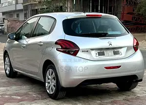 Peugeot 208 2017 Gris