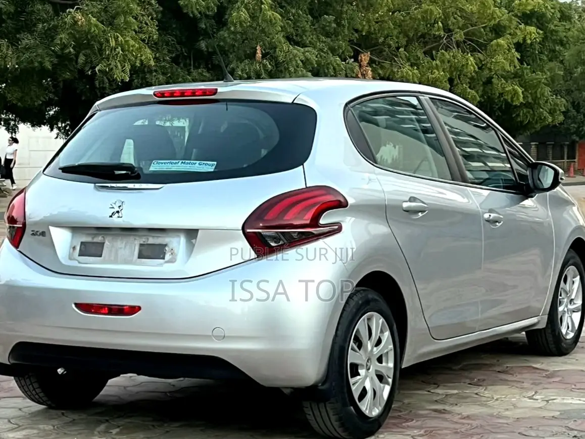 Peugeot 208 2017 Gris