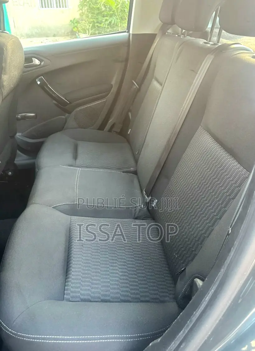 Peugeot 208 2017 Gris