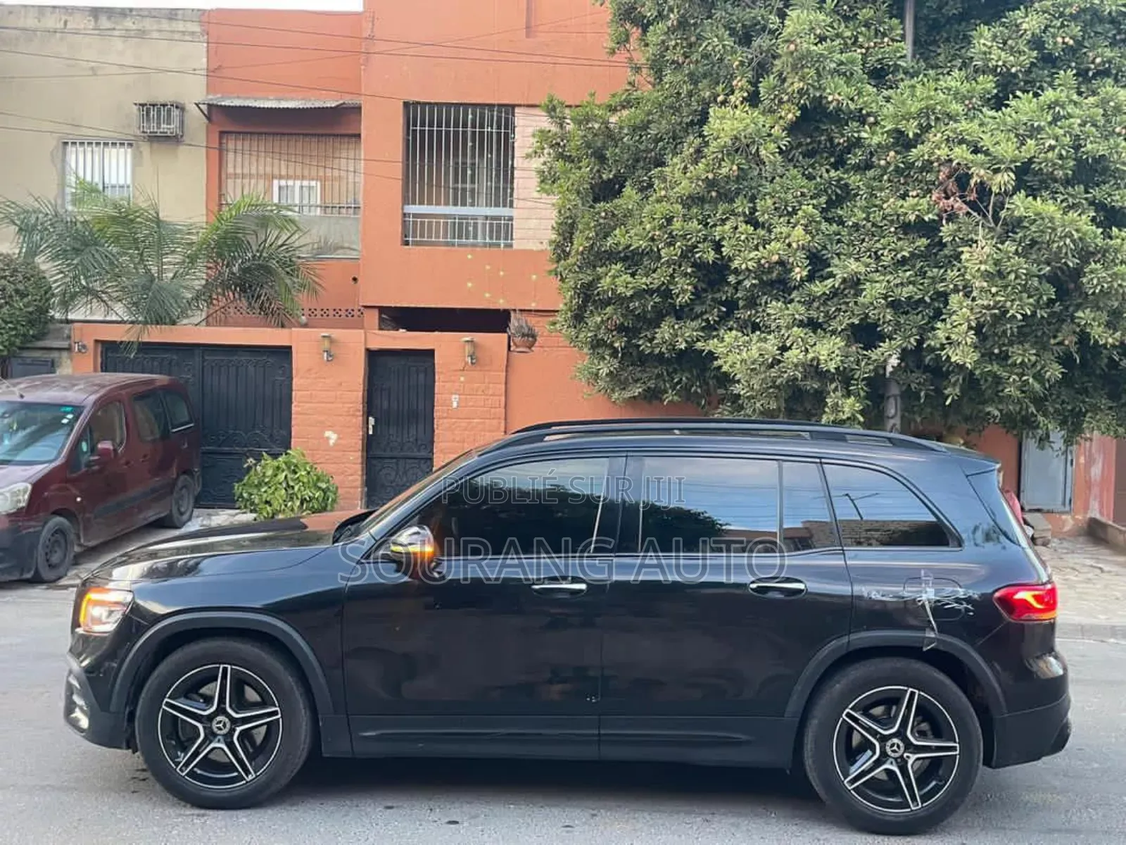 Mercedes-Benz GLB-Class GLB 220 d 2022 Black