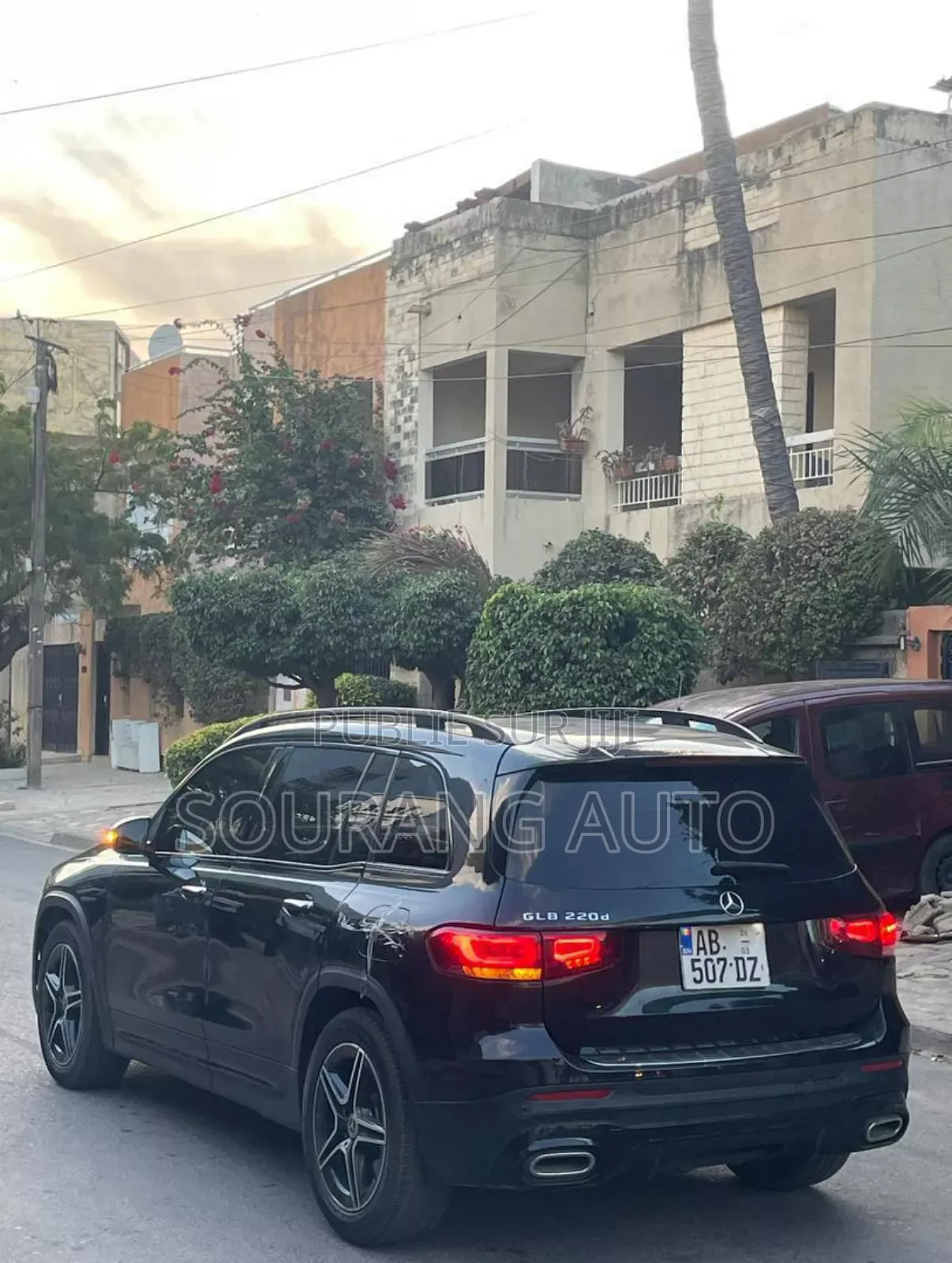 Mercedes-Benz GLB-Class GLB 220 d 2022 Black