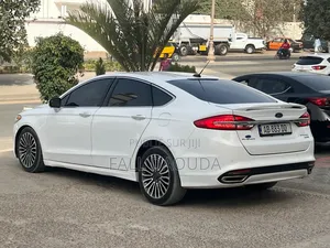 Ford Fusion 2018 Blanc