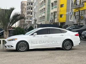 Ford Fusion 2018 Blanc