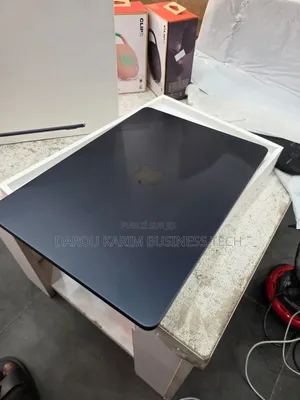 New Apple MacBook Air 2025 M4 13-Inch 16GB Apple M4 SSD 256GB