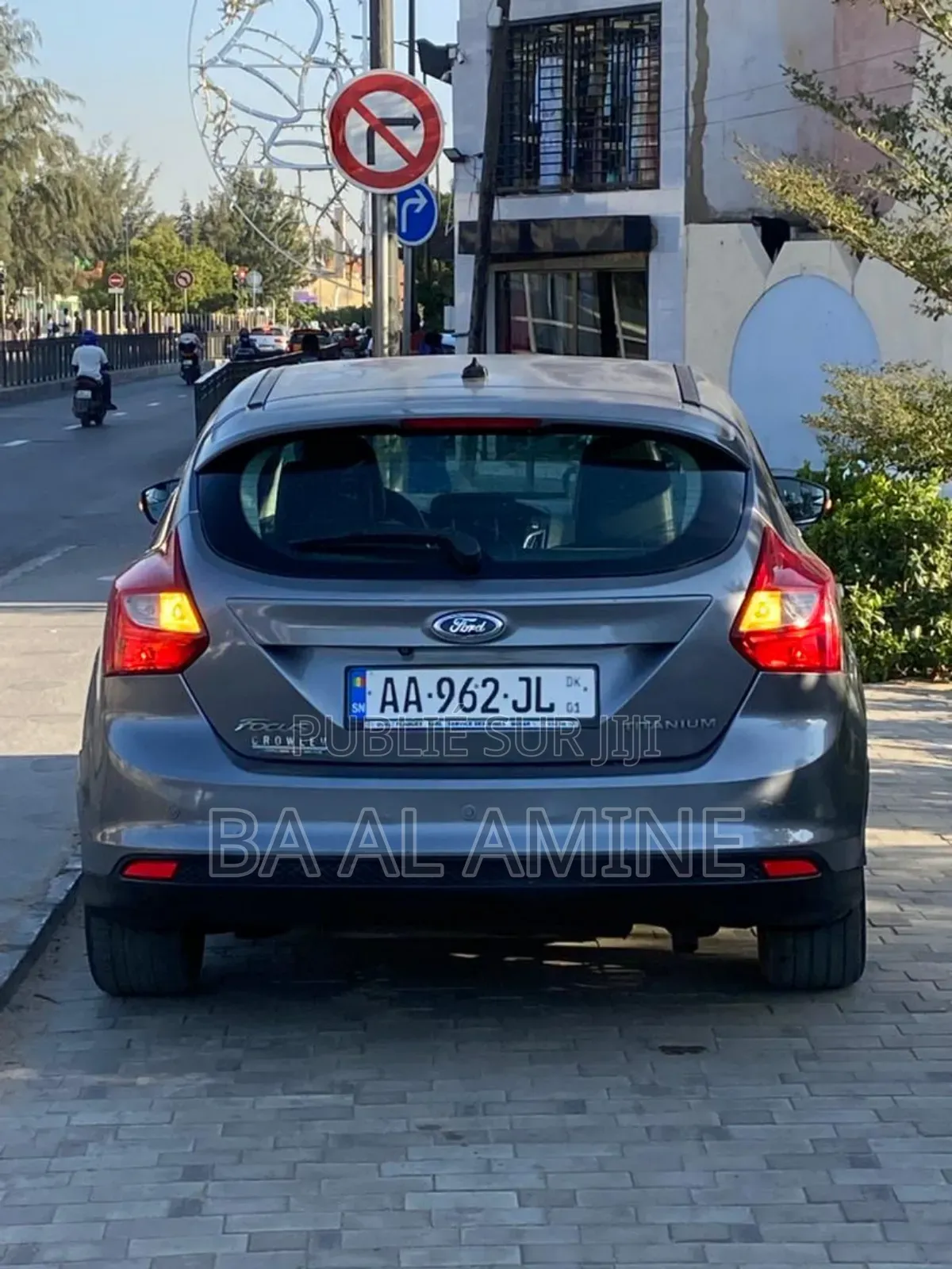 Ford Focus S 4dr Sedan (2.0L 4cyl 5M) 2014 Gris