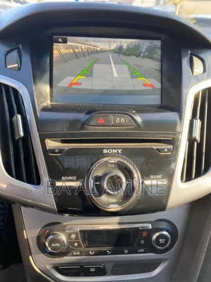 Ford Focus S 4dr Sedan (2.0L 4cyl 5M) 2014 Gris