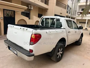 Mitsubishi L200 2014 Black