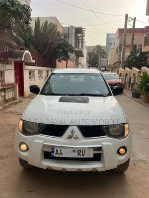 Mitsubishi L200 2014 Black