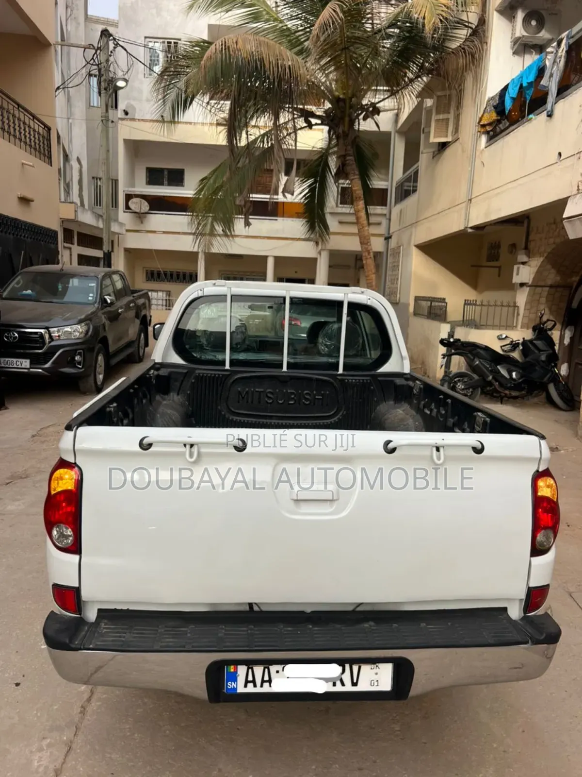 Mitsubishi L200 2014 Black
