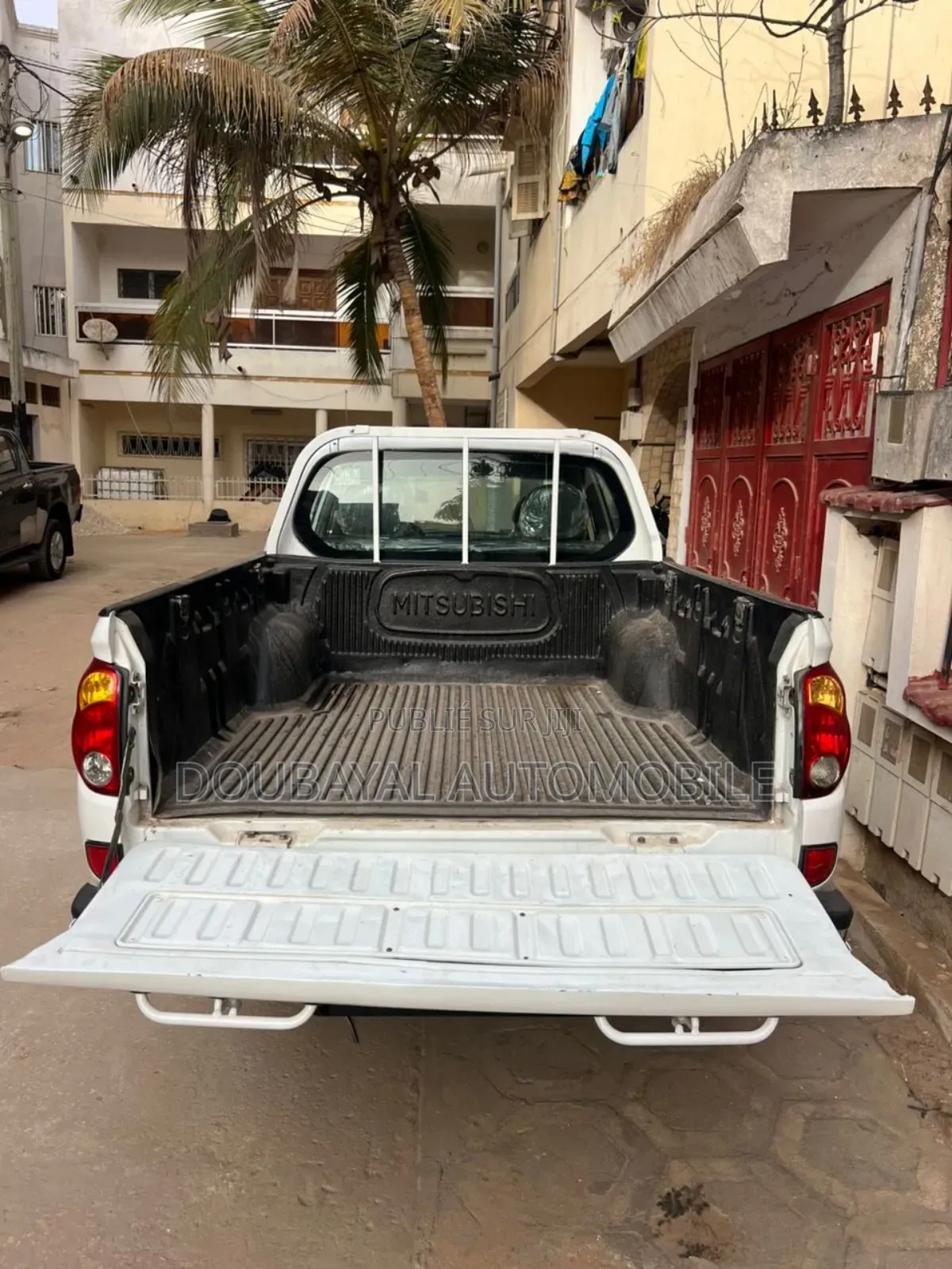 Mitsubishi L200 2014 Black